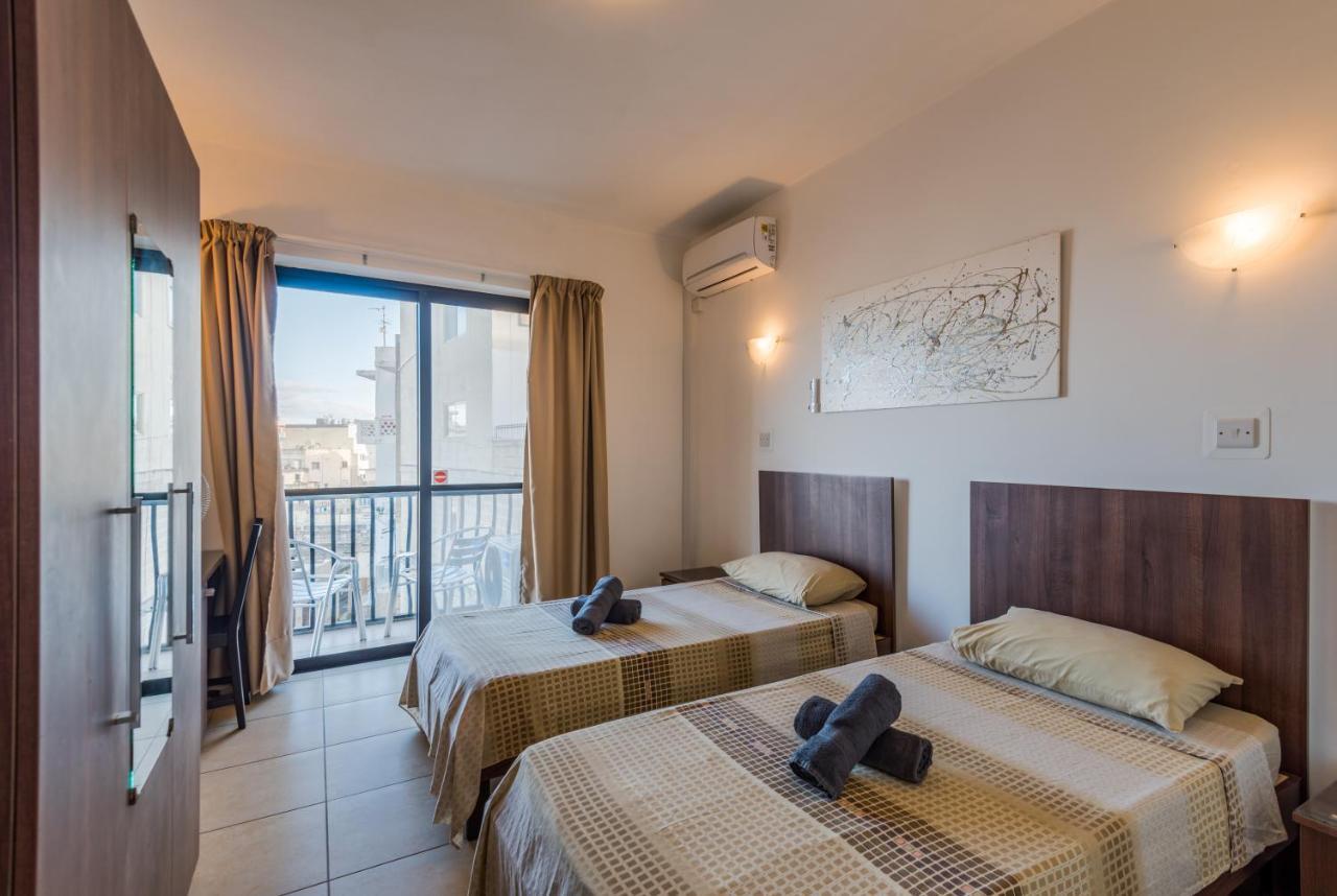 Seashells 2 Bedroom Apartments With Terrace, Just Off The Bugibba Promenade - By Getwaysmalta St. Paul's Bay Exterior foto